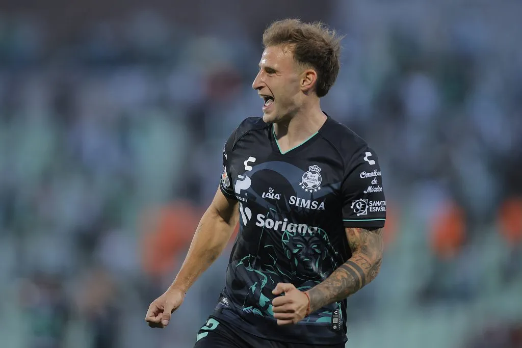 Bruno Barticciotto celebrando en Santos Laguna. (Photo by Manuel Guadarrama/Getty Images)