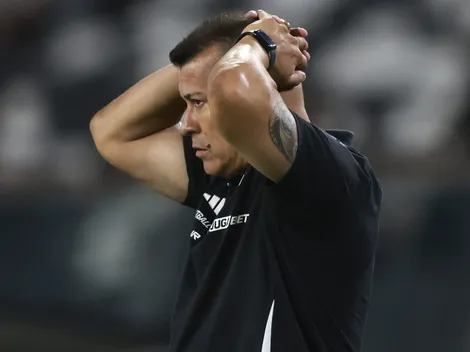 ¡Sufre Almirón! La Roja le deja la escoba a Colo Colo en el peor momento