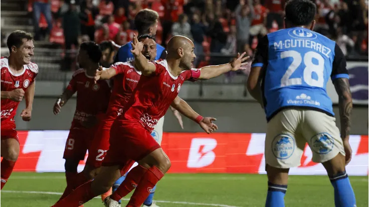 Sebastián Sáez le dio el triunfo a Unión La Calera ante Huachipato.