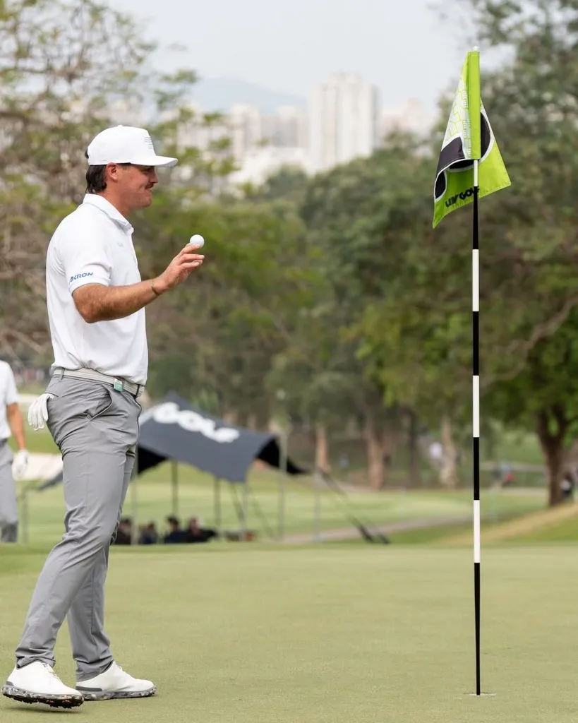 Mito Pereira destaca por su presentación en Hong Kong