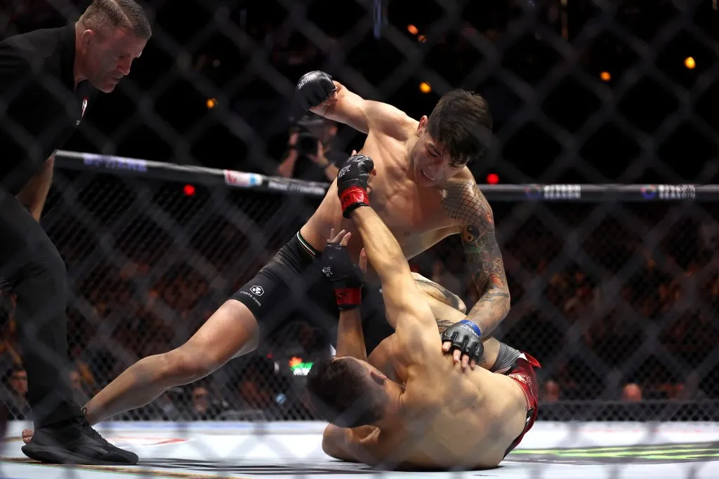 Ignacio Bahamondes vuelve a ponerse los guantes para subir al octágono de UFC. Foto: Getty Images.