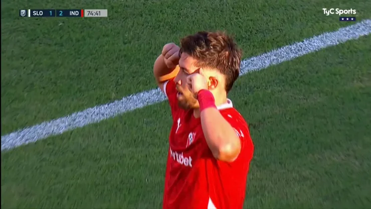Felipe Loyola marcó por Independiente.