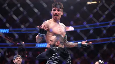 Ignacio Bahamondes ganó y entró al ranking de Peso Ligero de UFC.