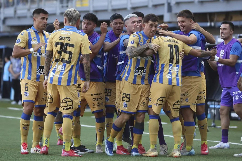 Lucas Soto será lateral derecho.