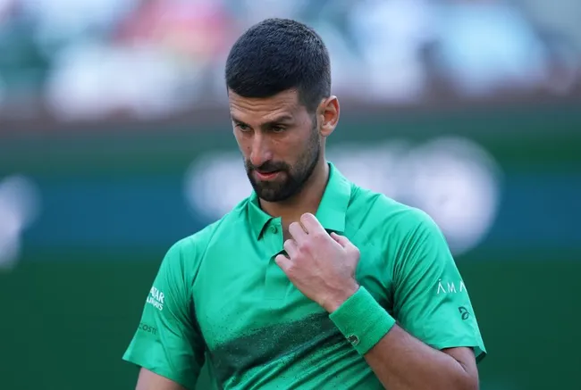 Novak Djokovic tras ser abatido por Botic van de Zandschulp (Getty Images).