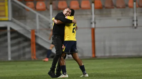 La U de Conce lidera la Primera B.