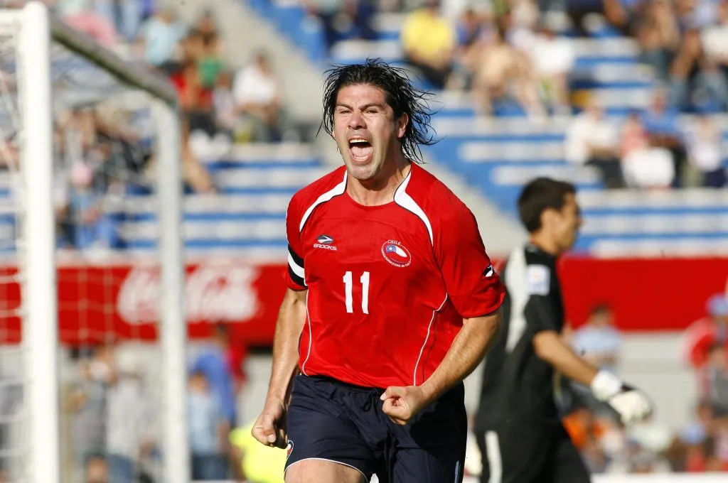 Marcelo Salas y su recordado doblete a Uruguay en Montevideo. Foto: ANDRES PINA/PHOTOSPORT