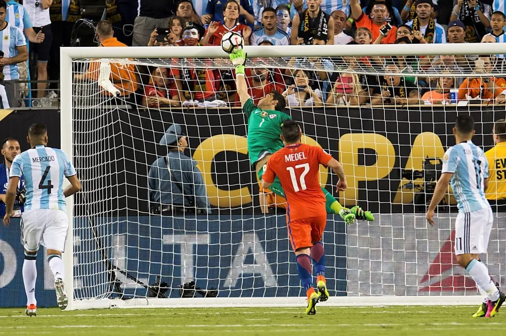 La atajada que Claudio Bravo recuerda como la mejor de su carrera