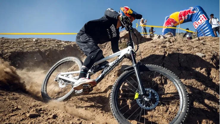 Pedro Burns quiere dejar el nombre del downhill bien en alto con la preparación del Panamericano en Chile.