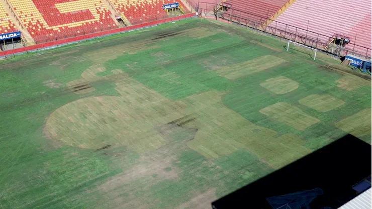 Así luce el estadio Santa Laura.