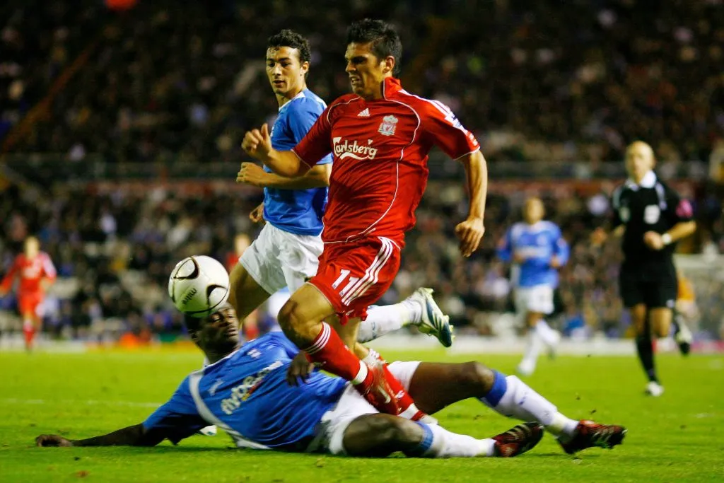 Mark González en acción por el Liverpool ante el Portsmouth en noviembre de 2006. (Shaun Botterill/Getty Images).