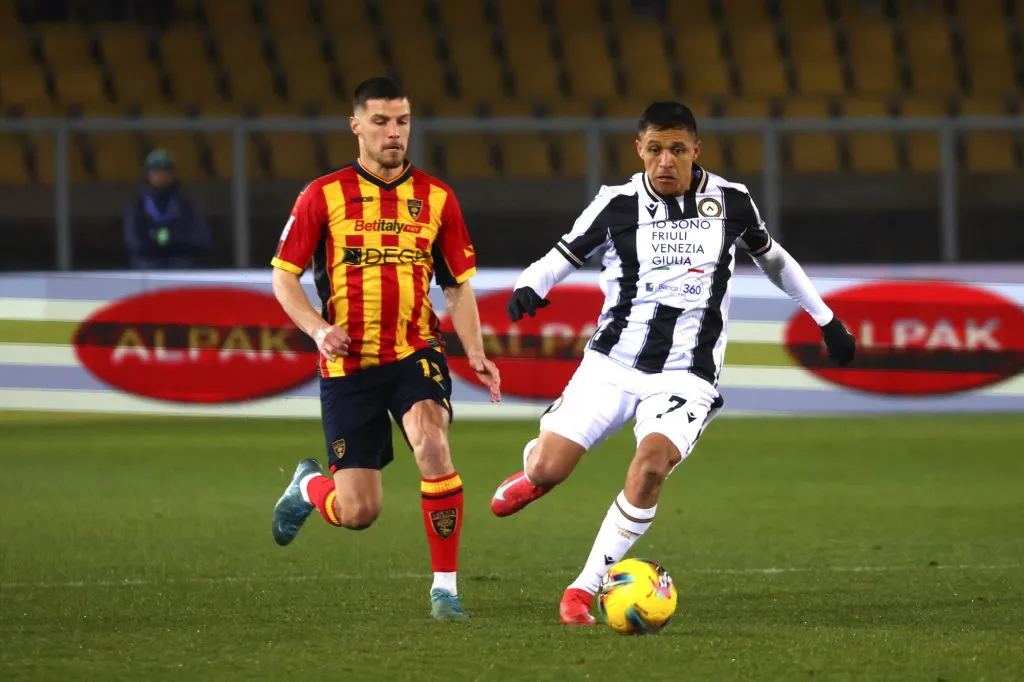 Caamaño cree que Alexis debe buscar un equipo, y una competencia, de menos exigencia donde pueda jugar. ¿Llegó el momento de cumplir el sueño azul del tocopillano?