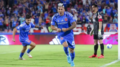 Leandro Fernández fue uno de los que recibió amarilla administrativa en la U de Chile.