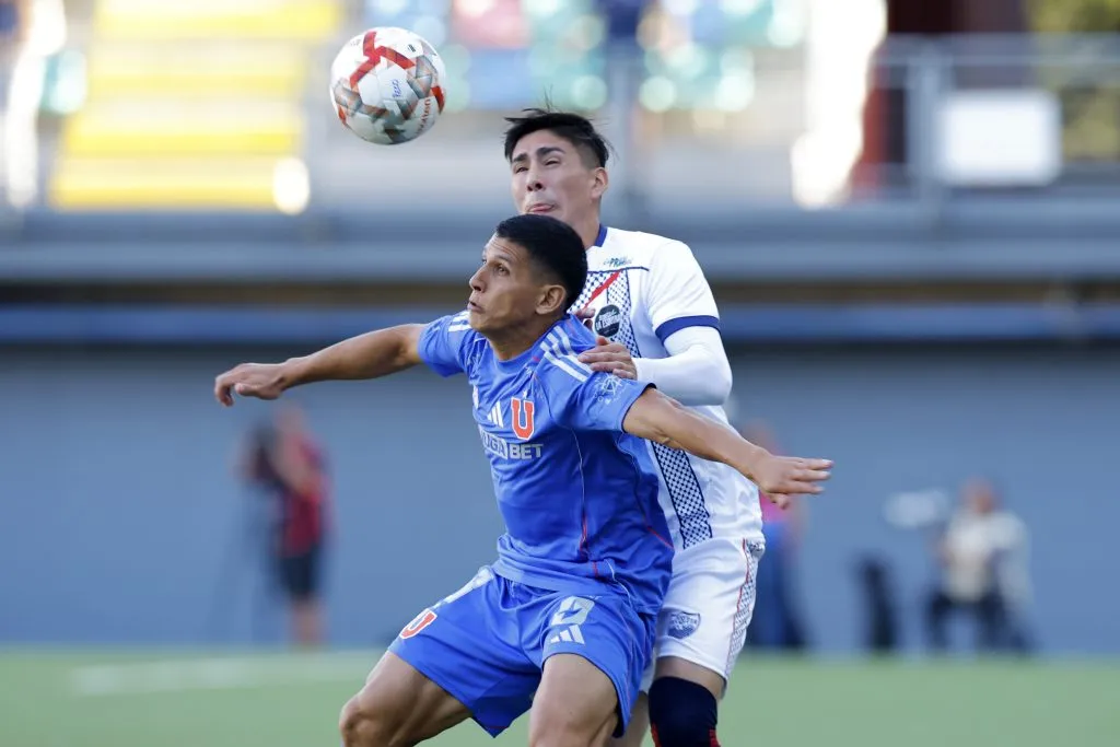 Israel Poblete venía siendo alternativa en Universidad de Chile. Foto: Javier Torres/Photosport