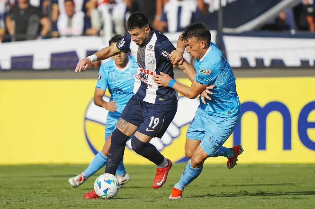 Deportes Iquique y Alianza Lima buscan su lugar en la fase de grupos de Copa Libertadores. Foto: Conmebol.