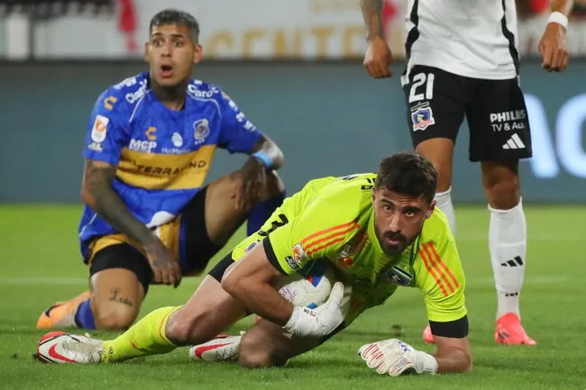 Fernando de Paul atajó ante Everton de Viña del Mar. (Jonnathan Oyarzun/Photosport).