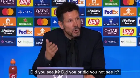 Diego Simeone terminó furioso tras ser consultado por el penal anulado a Julián Álvarez ante Real Madrid.