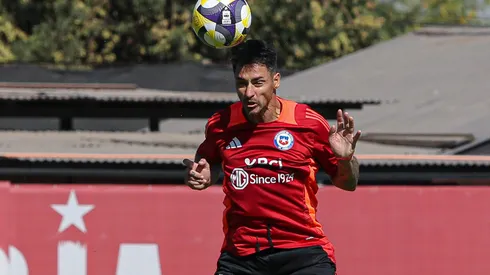 Informan que el Tigre Gareca trabaja proyectando a Zampedri como titular de Chile contra Paraguay.