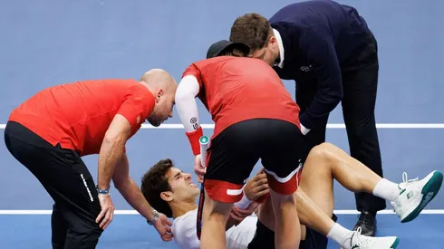 Cristian Garin en el suelo tras la agresión de Bergs.