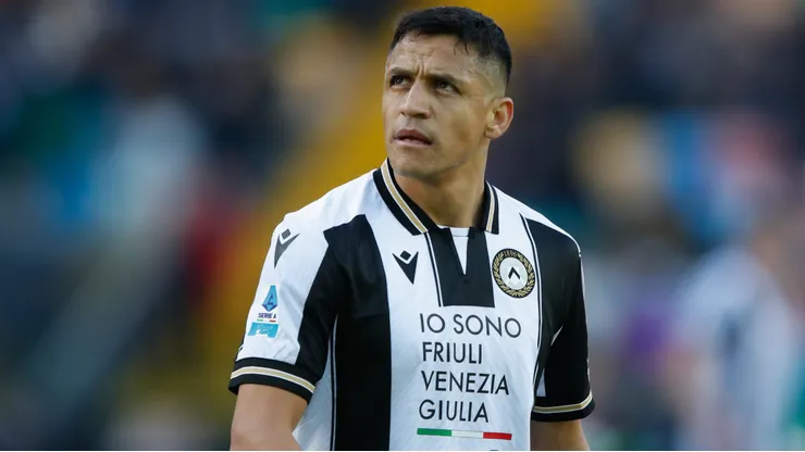Alexis podría cambiar de club a mitad de año