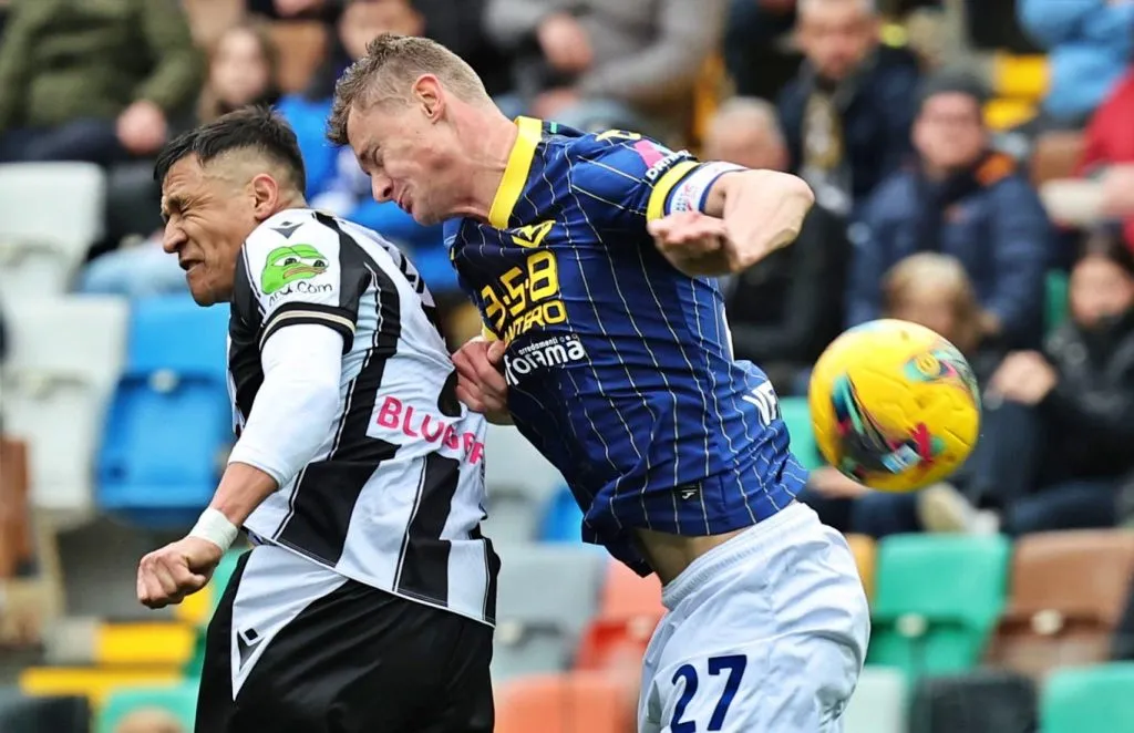 Alexis Sánchez no pudo brillar en la derrota por 1-0 del Udinese ante Hellas Verona. ¿Podrá el delantero mejorar su rendimiento en la selección chilena? | Foto: Getty Images.