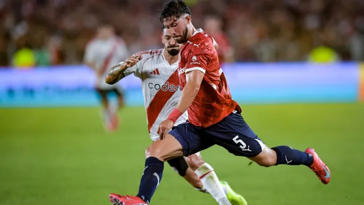 Máximo Ídolo del club argentino analiza el presente de los chilenos.