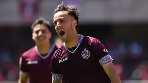 Sebastián Gallegos festejó así su golazo espectacular ante La Calera.