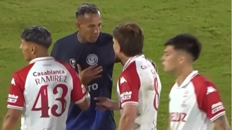 Leonardo Gil tuvo una conversación con un colombiano que el Cacique sueña con tener en el plantel.