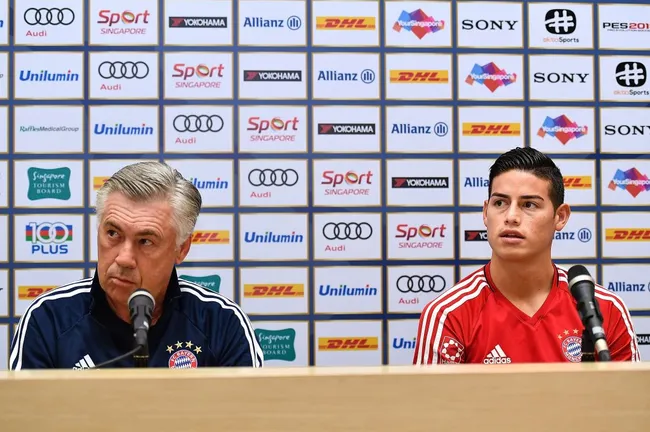 Carlo Ancelotti y James Rodriguez compartieron en tres diferentes clubes. (Foto: Thananuwat Srirasant/Getty Images)