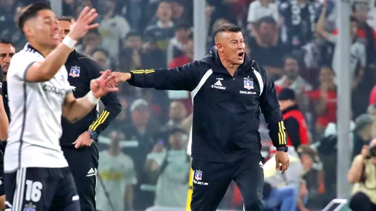 A Jorge Almirón no le gustó suspensión del Clásico entre Colo Colo y la UC.