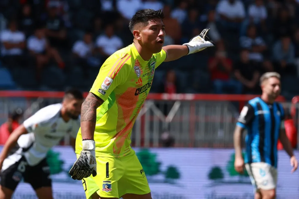 Brayan Cortés, uno de los futbolistas más costosos de Colo Colo. (Eduardo Fortes/Photosport).