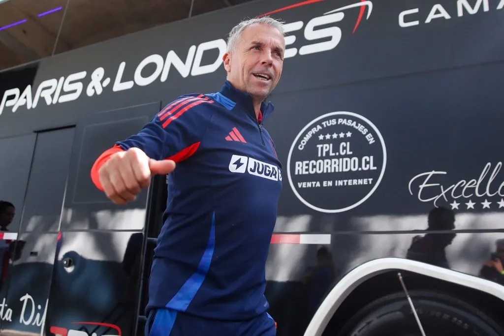 Gustavo Álvarez deberá planificar los viajes de U de Chile.