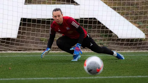 Tiane Endler juega en el Olympique de Lyon.