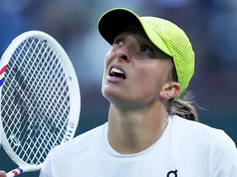 Swiatek rompe el silencio tras polémico pelotazo que desató abucheos