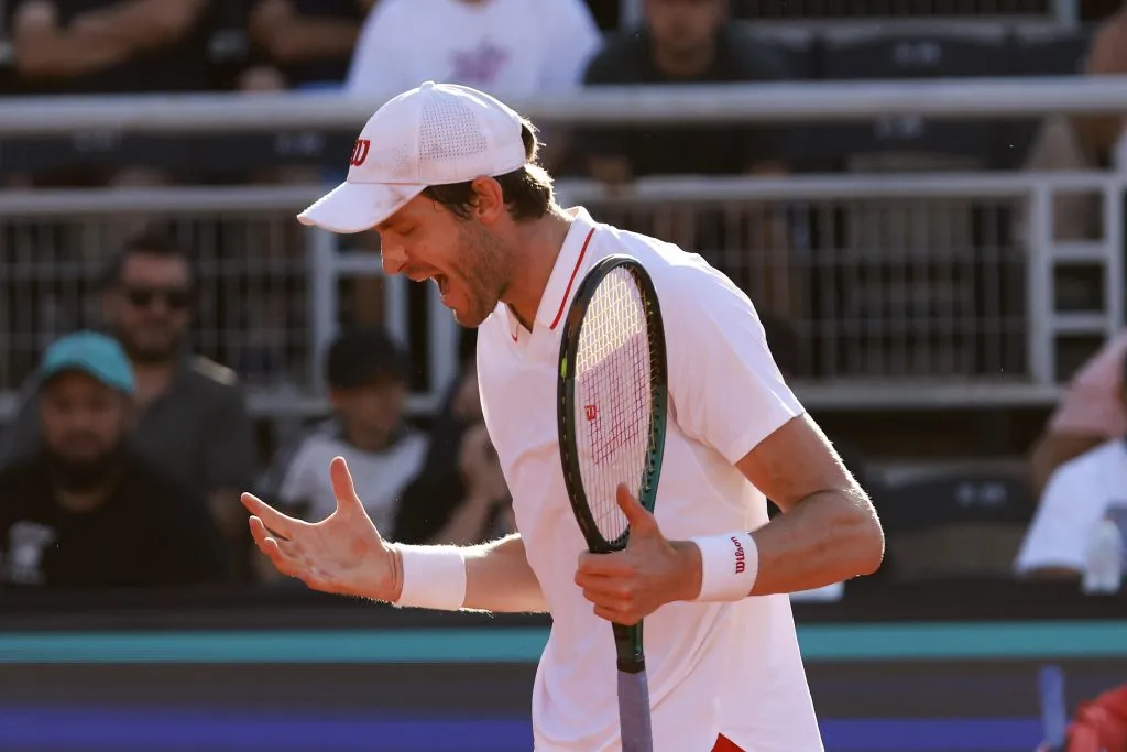 Nicolás Jarry no se ha recuperado de su lesión. Foto: Felipe Zanca/Photosport