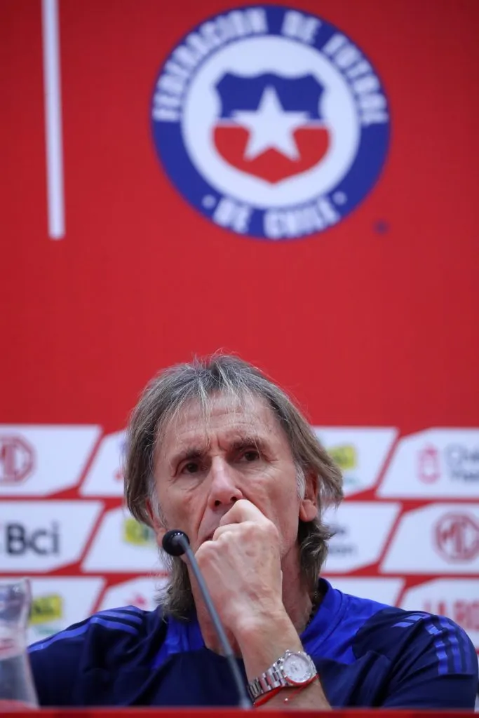 Ricardo Gareca dijo que no piensa renunciar a la banca de Chile aunque le vaya mal en esta doble fecha. Foto: Photosport.