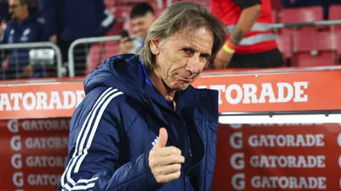 Ricardo Gareca dirigiendo a la selección chilena.