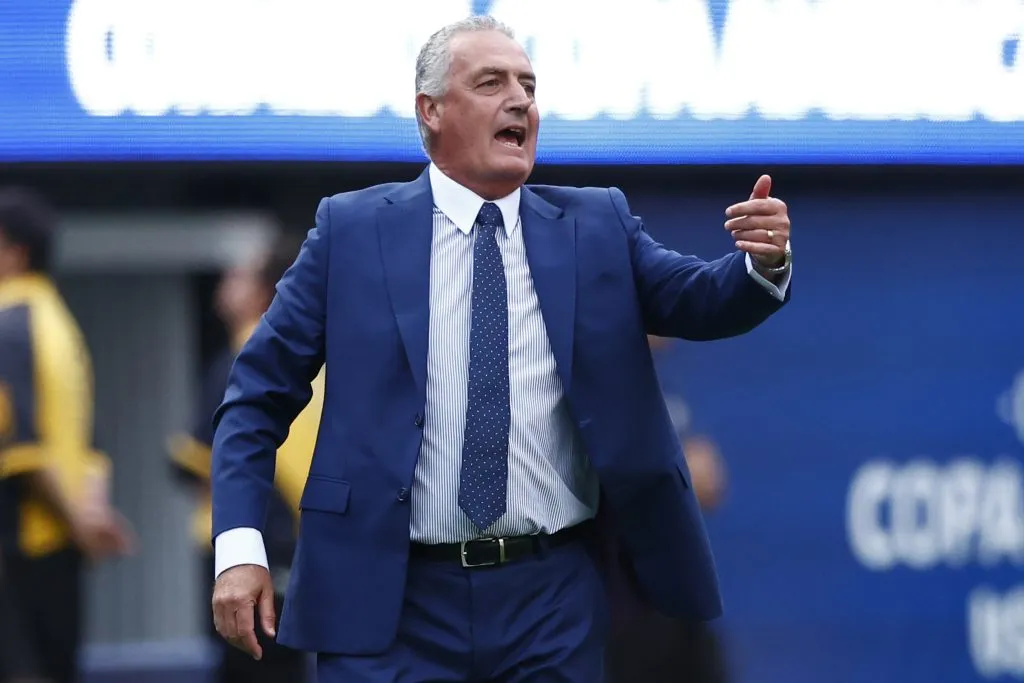 Gustavo Alfaro quiere meter a Paraguay en el Mundial a costa de Chile y prepara una formación con sorpresas. Foto: Getty Images.