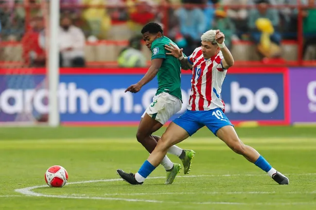 Paraguay deja atrás el buen empate en Bolivia y se mentaliza en Chile.