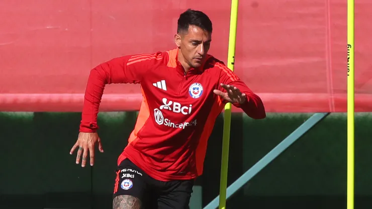 Caamaño estalla por "premio" de Gareca a Zampedri en la selección chilena.