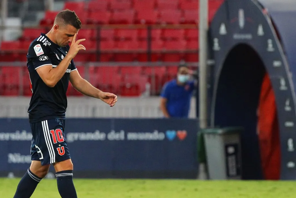 El 31 de enero de 2021, Walter Montillo colgó los botines en el fútbol profesional. Jugó 118 partidos con la camiseta de la Universidad de Chile: anotó 19 goles y dio 31 asistencias. (Dragomir Yankovic/Photosport).