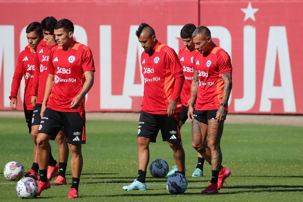 Arturo Vidal es el gran referente de la selección chilena en las Eliminatorias 2026. Jonnathan Oyarzun/Photosport