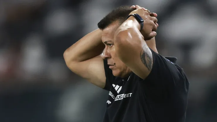 Jorge Almirón tiene problemas para confeccionar la oncena.