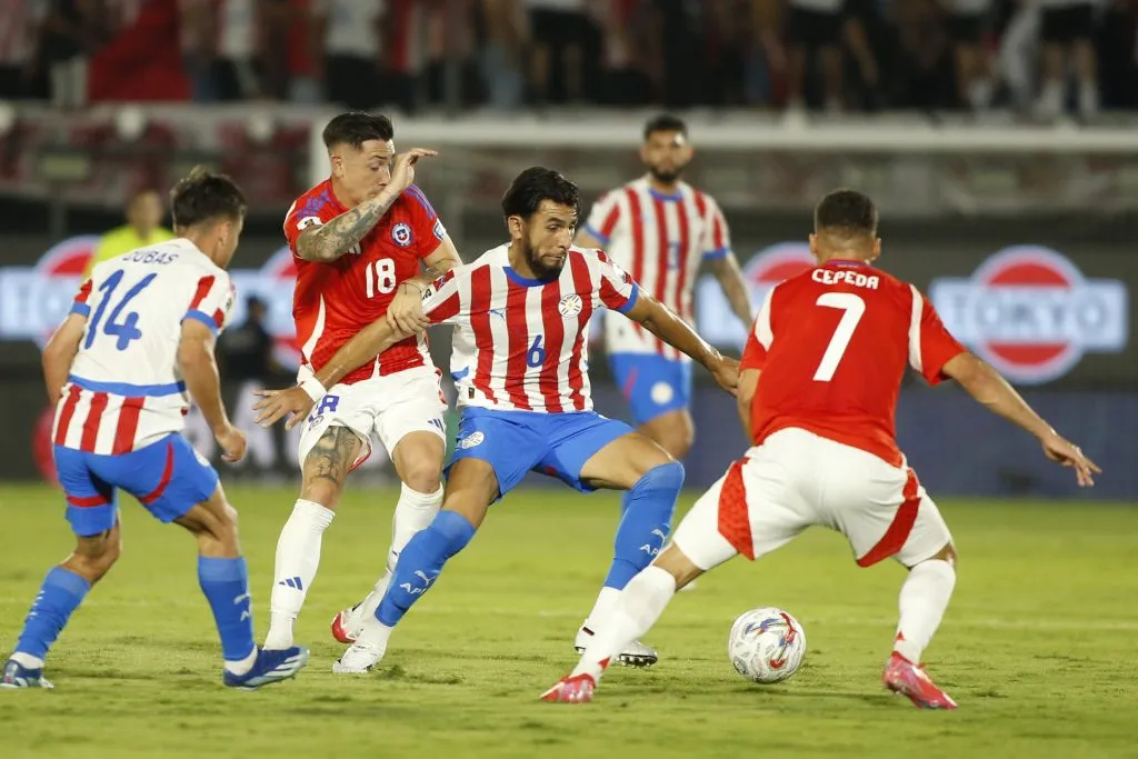 Lucas Cepeda tuvo un buen primer tiempo ante Paraguay. Foto: Angelo Saavedra/Photosport