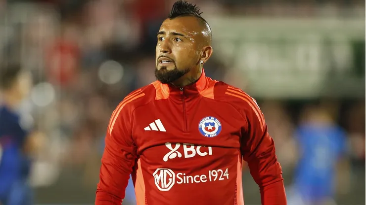 Arturo Vidal es el blanco de las críticas tras la derrota de Chile ante Paraguay,