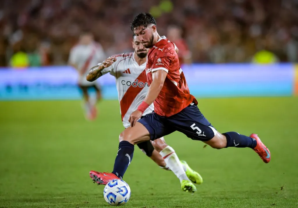 Felipe Loyola en acción por Independiente de Avellaneda, donde es una de las figuras. (Marcelo Endelli/Getty Images)
