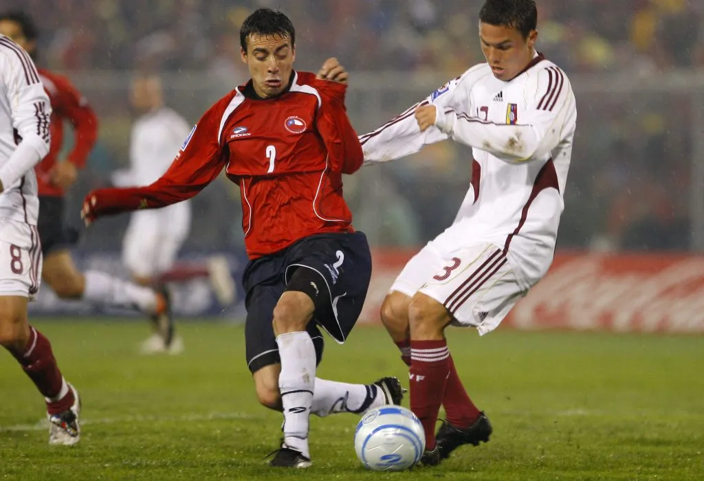 Roberto Cereceda ante Venezuela en las Eliminatorias 2024. (ANDRES PINA/PHOTOSPORT).