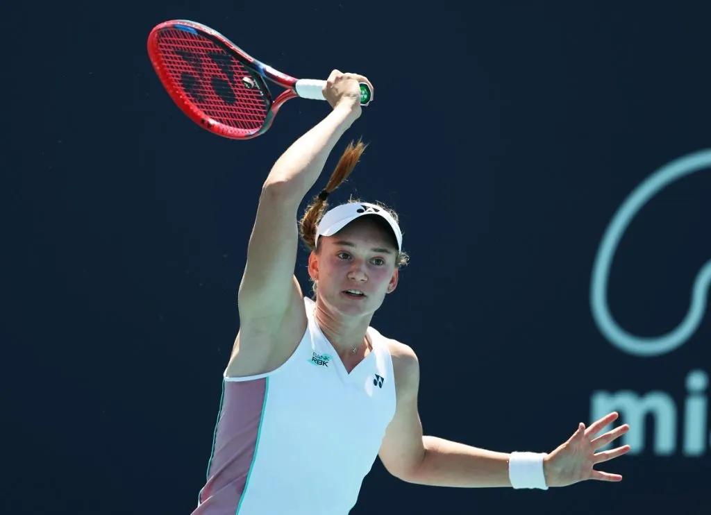 Elena Rybakina vs. Ashlyn Krueger en el Miami Open 2025 (Getty Images).