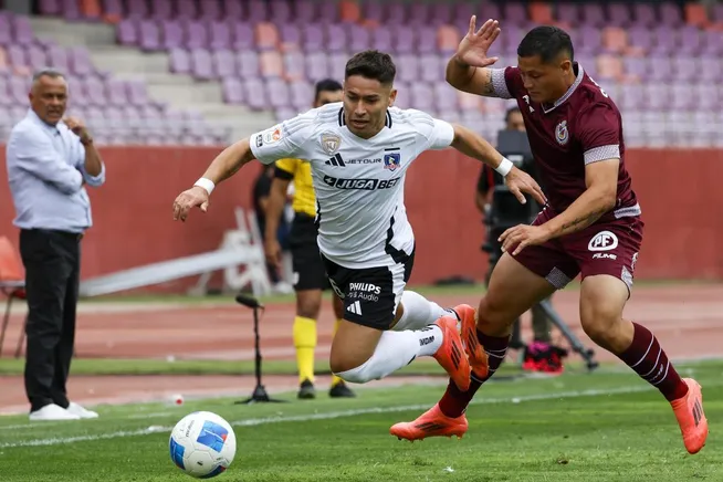 El Torta Opazo en acción ante Deportes La Serena. (Andres Pina/Photosport).