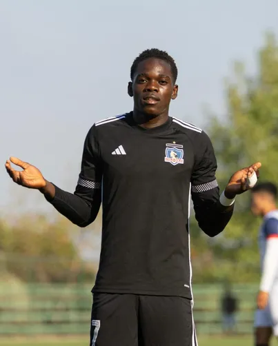 Manley Clerveaux, joven de 19 años actualmente está en la categoría Sub 20 de Colo Colo – Instagram @colocolofutboljoven